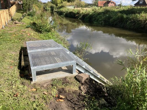 Zugang für Kanu/Kajak/SUP auf dem Grundstück